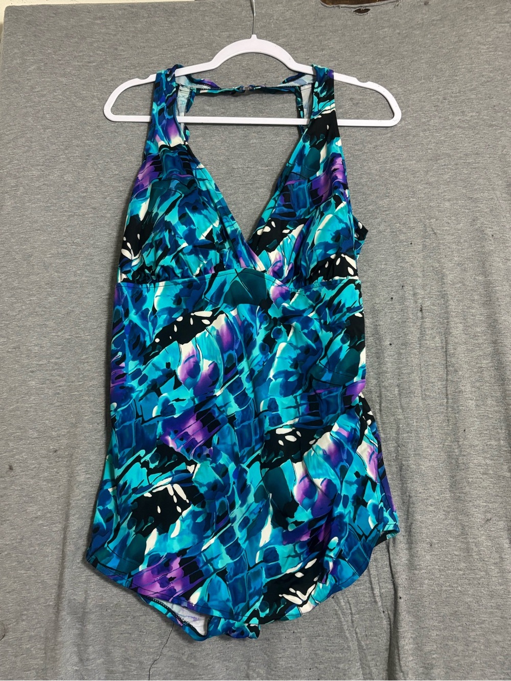 Catalina 2x(18/20) Blue Tropical Print Swimsiut With Skirt Bottom And Back Strap